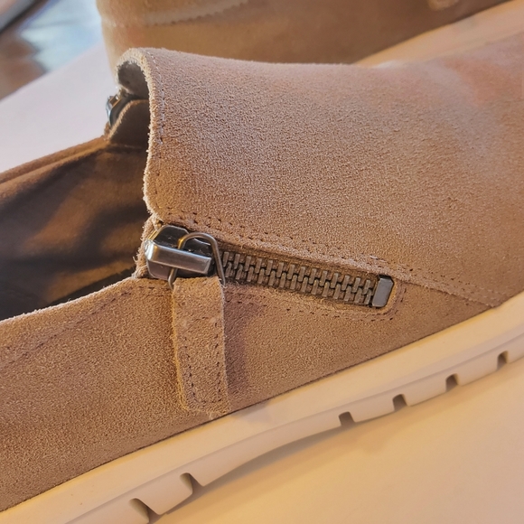 Blondo Faith Taupe Waterproof Slip On Sporty Sneaker 9 - Picture 7 of 10